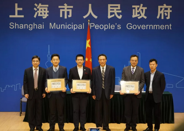 第一张智能网联汽车牌照到底意味着什么？
