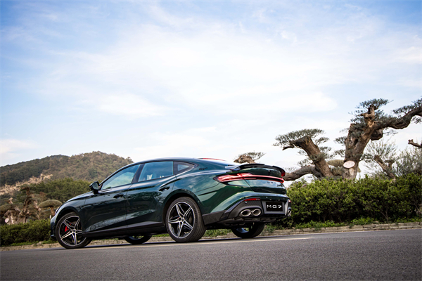 B级运动轿车新标杆来了，MG7 2025款智能登场，限时一口价11.29万元起