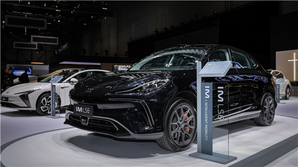 尊龙凯时智己L6、MG3 HEV“技术出海” 中国智造“绽放”2024日内瓦车展