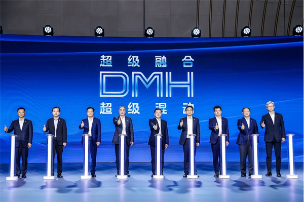 “入门即享长续航大动力” 荣威D5X DMH限时权益价10.98万起，插混SUV市场迎来“价值王者”