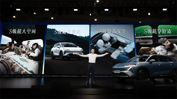 售价9.98万元起，五菱星光S 